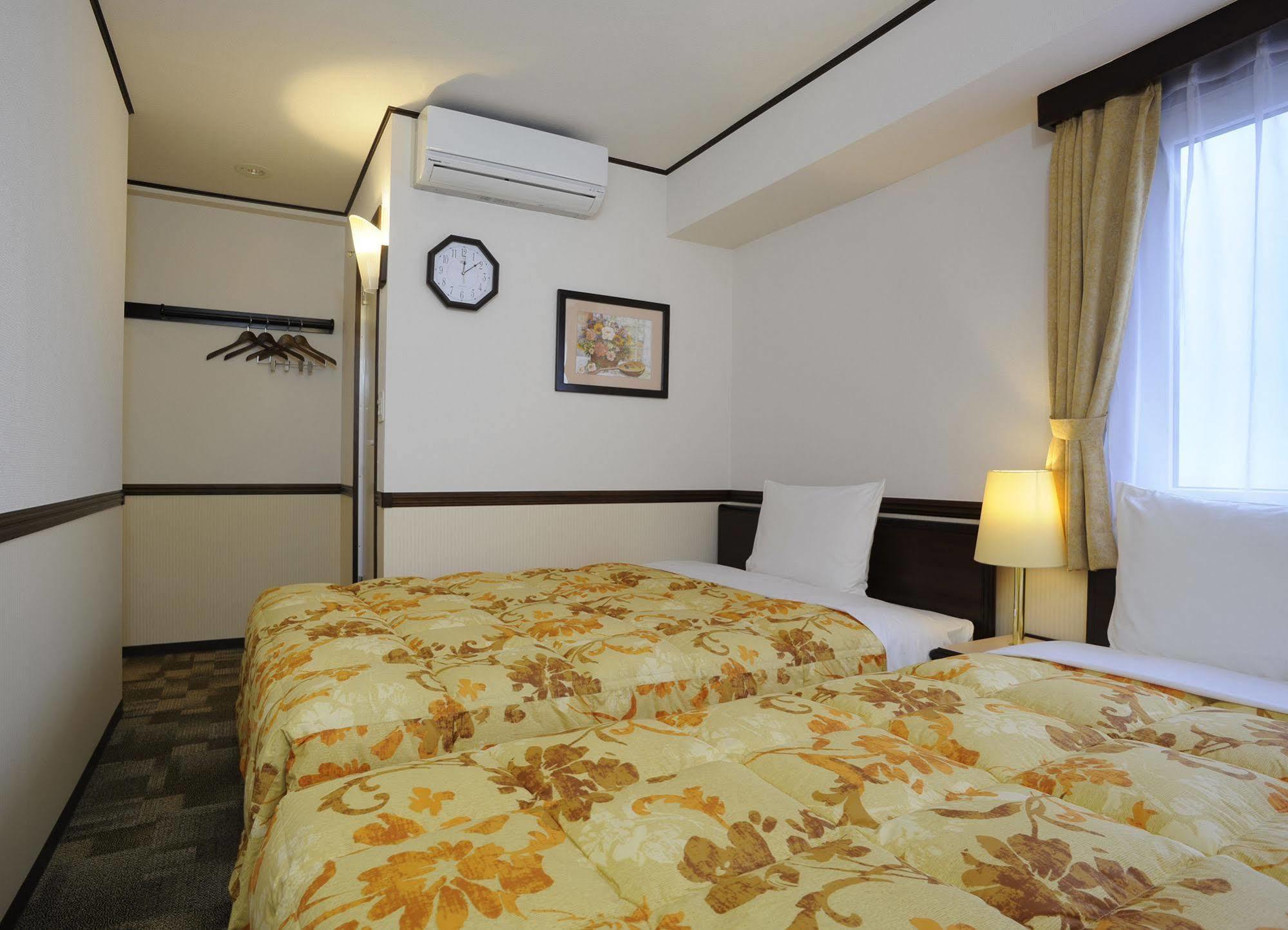 Toyoko Inn Sendai Higashi-Guchi No 2 Екстериор снимка